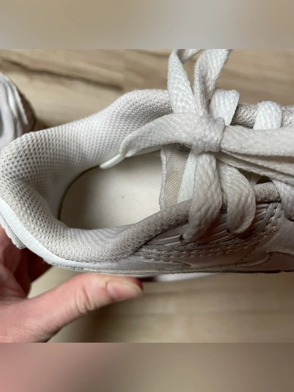 Nike White Air Max Leather Sneakers children’s size 1.5 Y